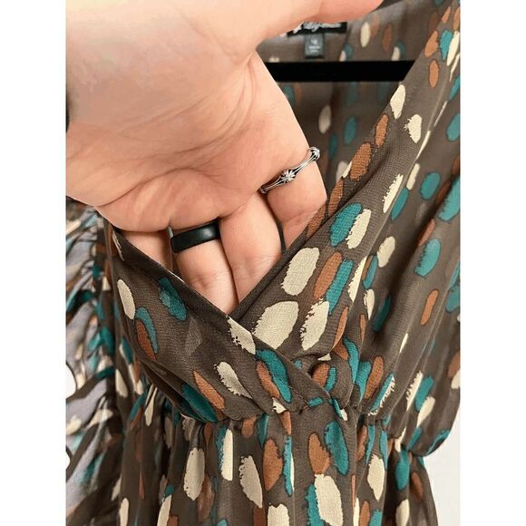 Lily White Womens Sleeveless Asymmetrical Blouse Brown Green Polka Dot Size M - Picture 5 of 9